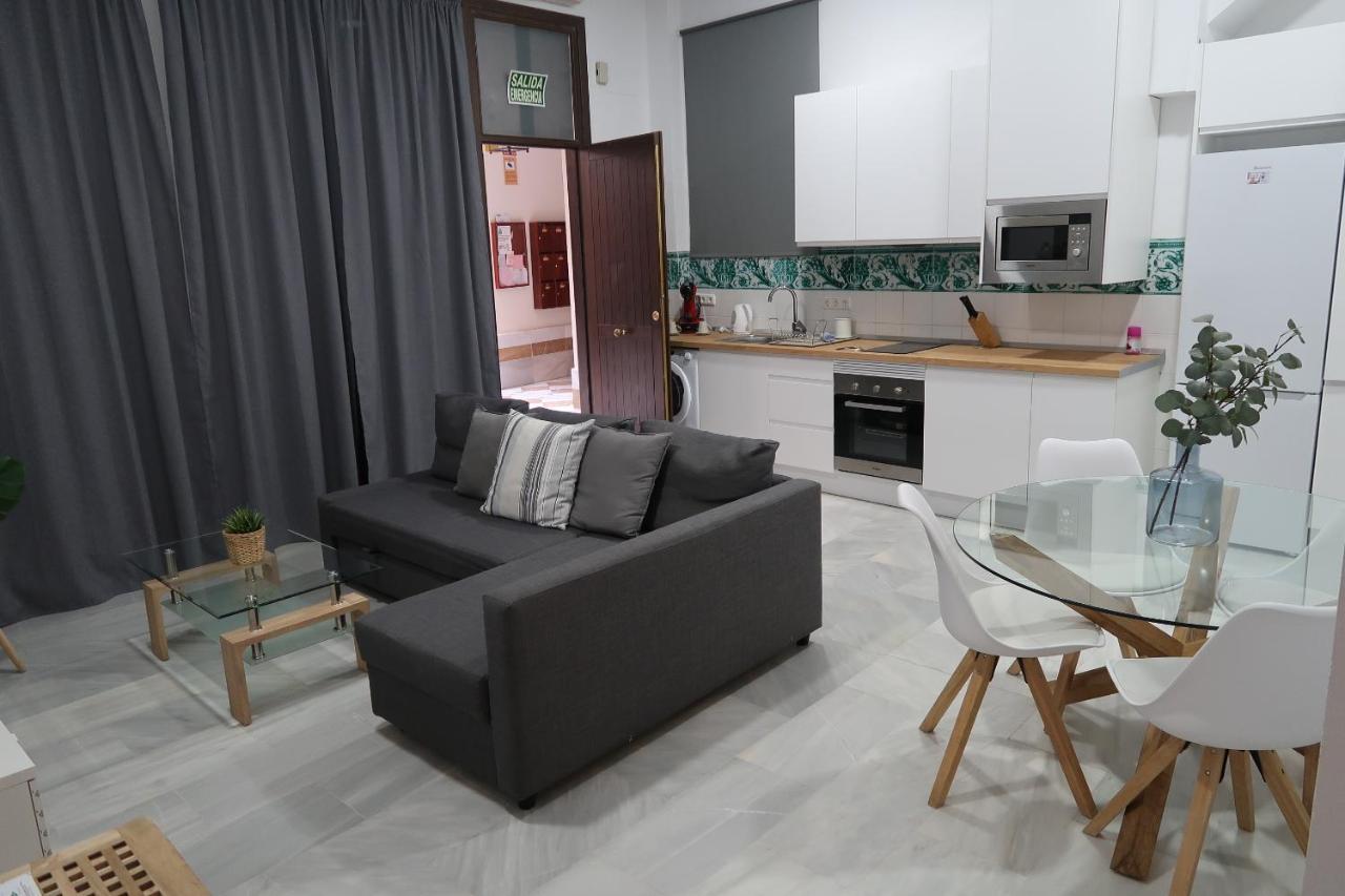 J & E Malaga Center Apartamentos Kültér fotó
