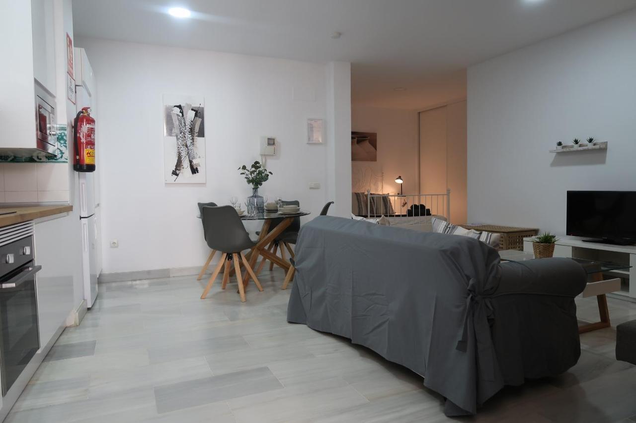 J & E Malaga Center Apartamentos Kültér fotó