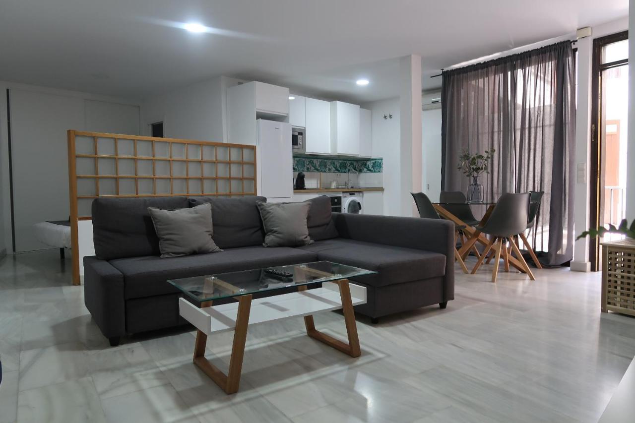 J & E Malaga Center Apartamentos Kültér fotó