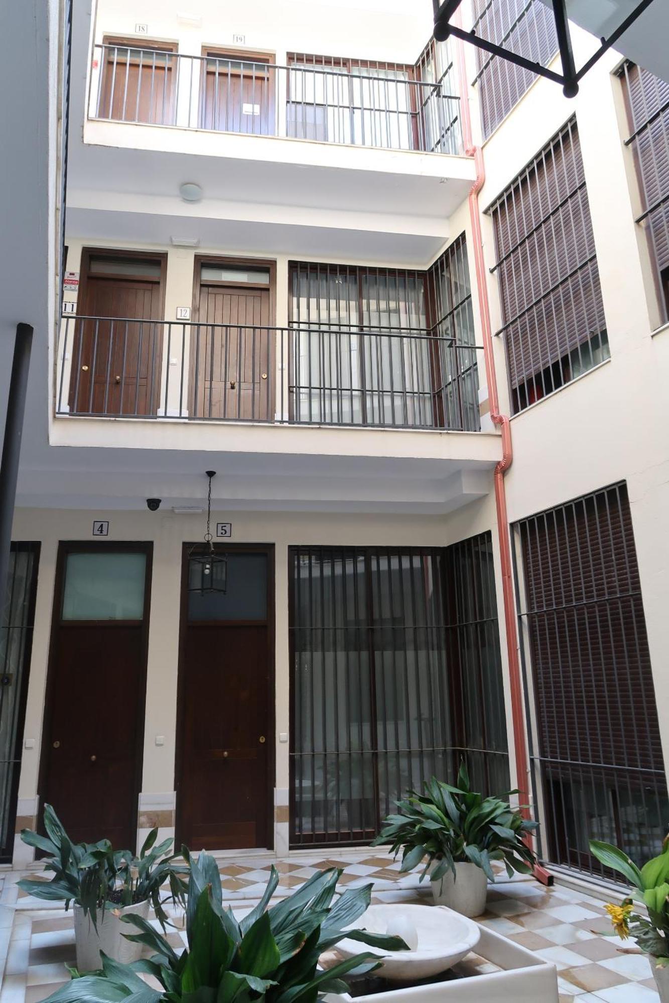 J & E Malaga Center Apartamentos Kültér fotó