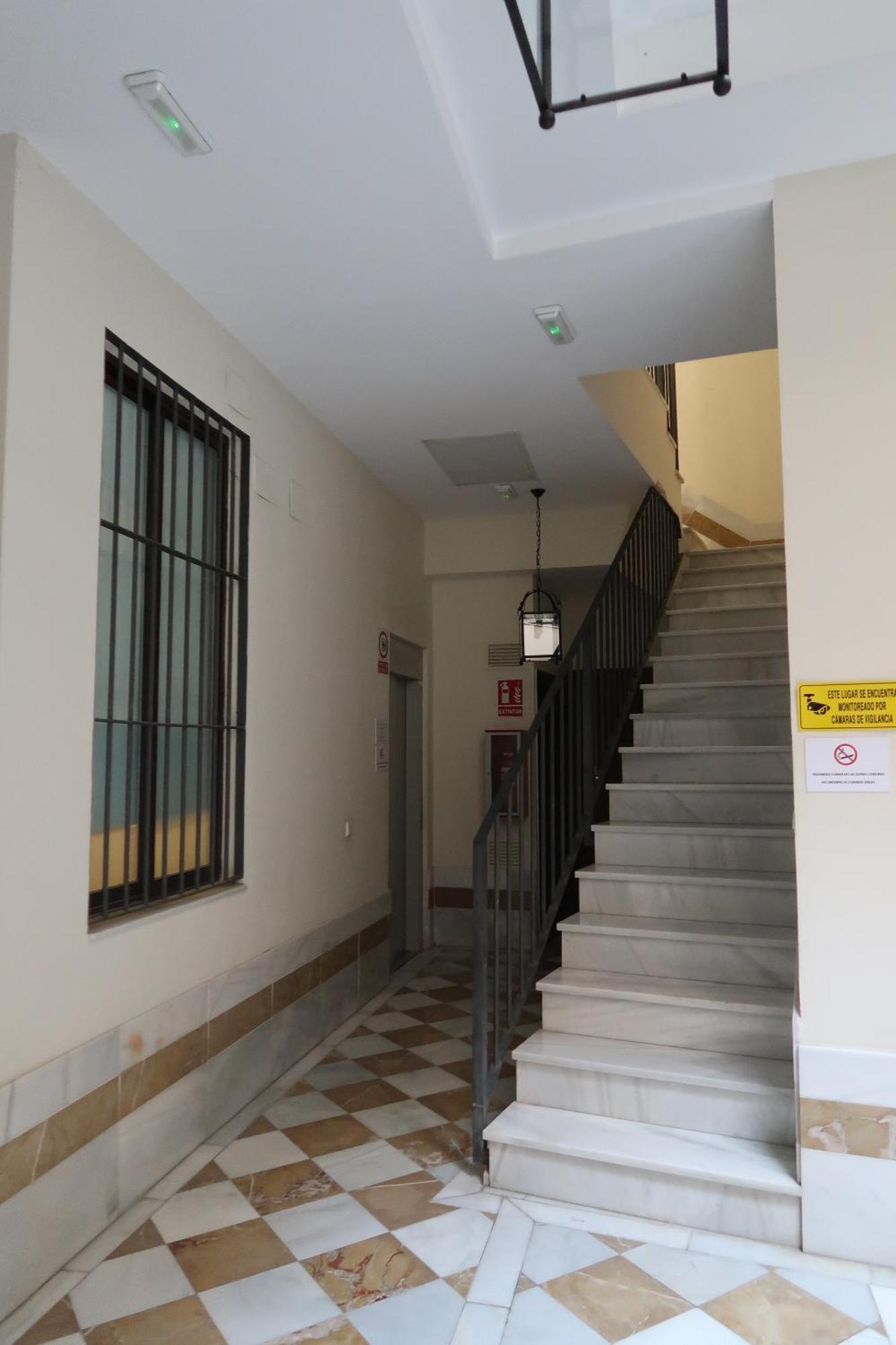 J & E Malaga Center Apartamentos Kültér fotó