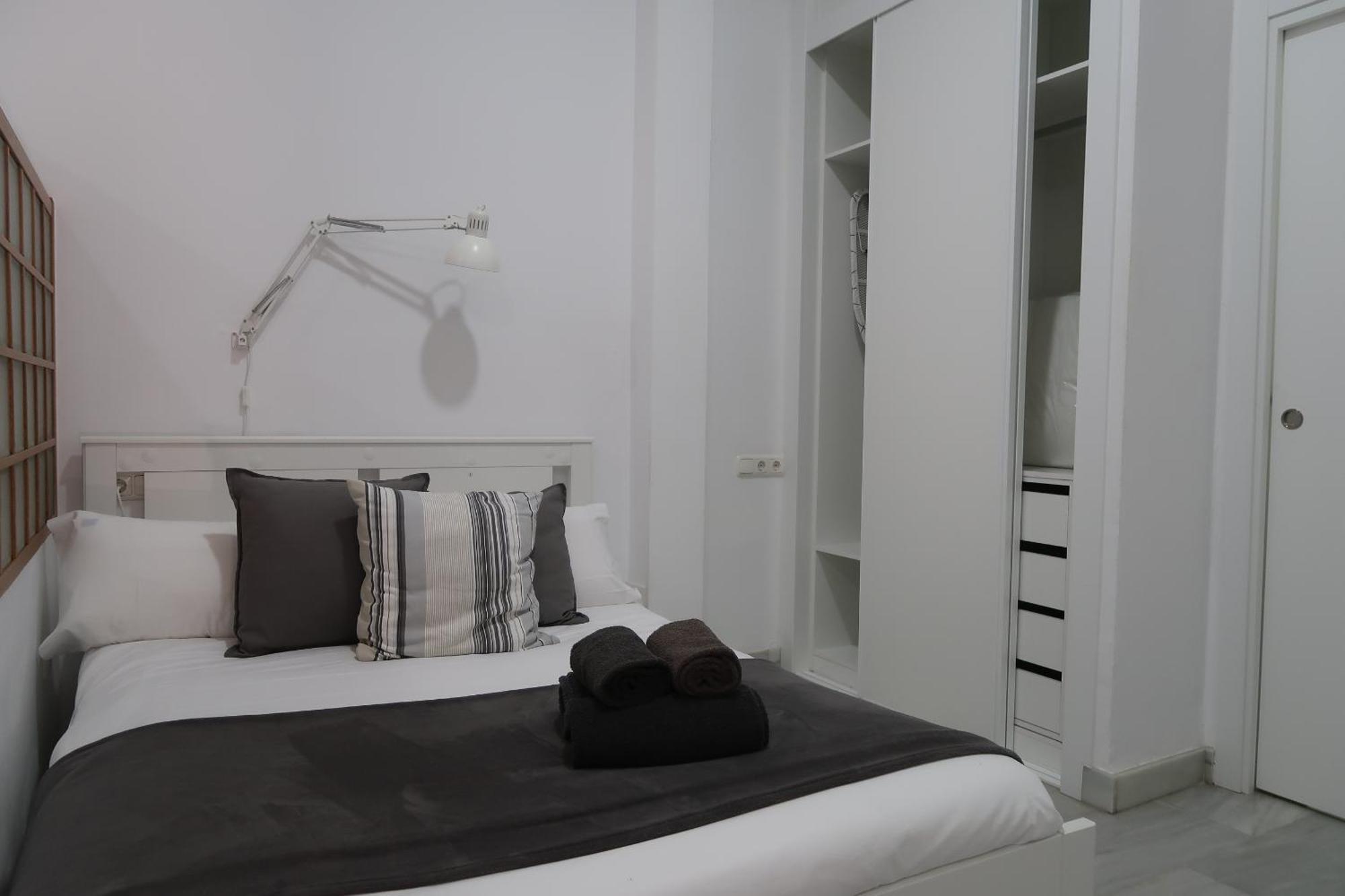 J & E Malaga Center Apartamentos Kültér fotó