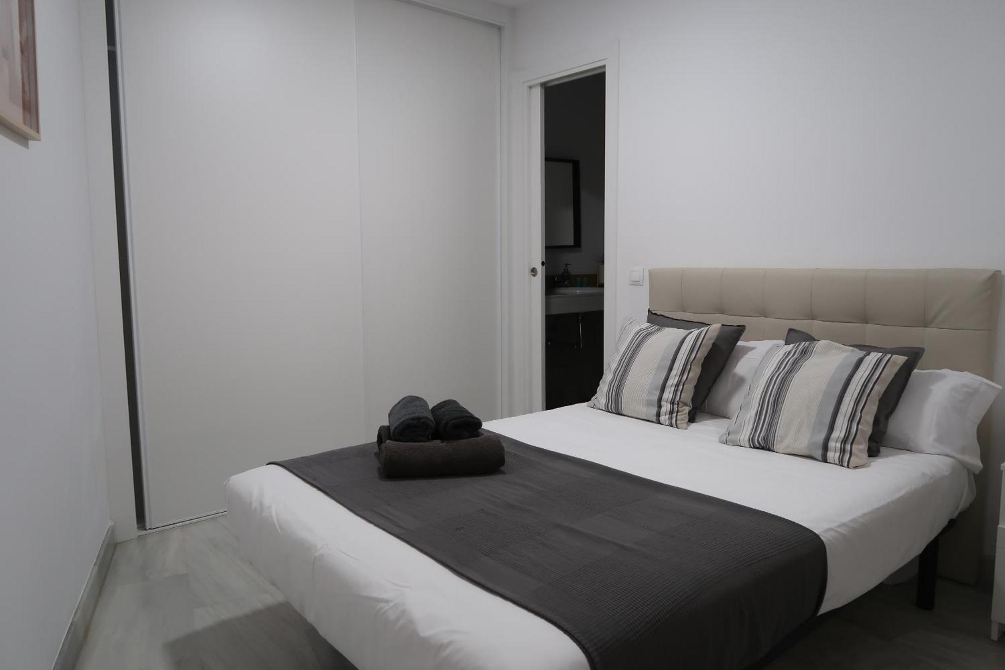 J & E Malaga Center Apartamentos Kültér fotó