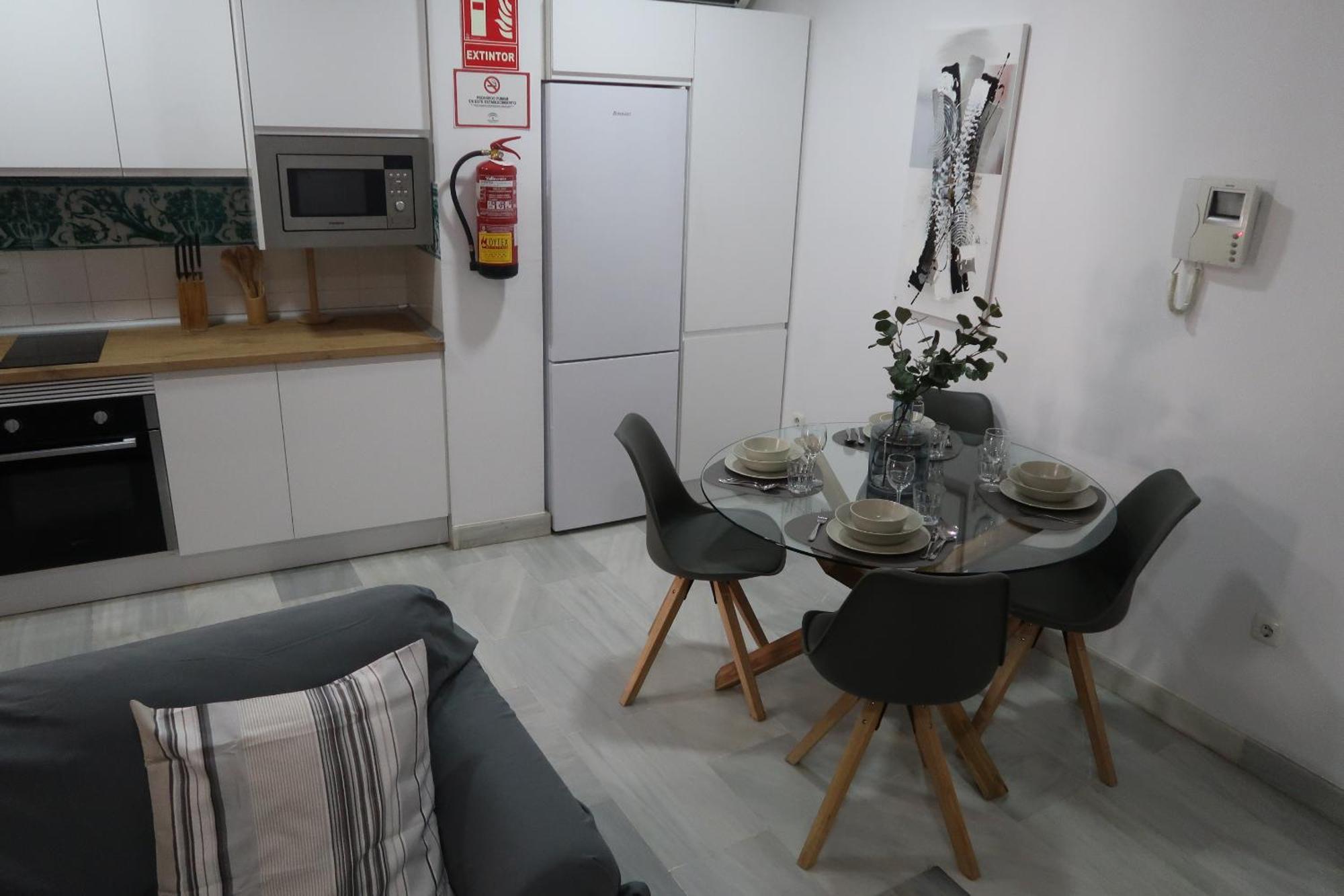 J & E Malaga Center Apartamentos Kültér fotó