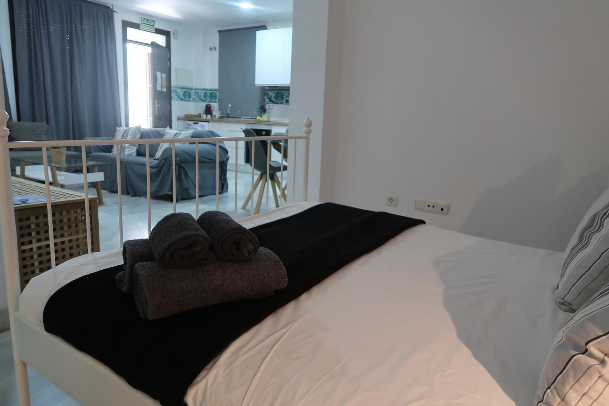 J & E Malaga Center Apartamentos Kültér fotó