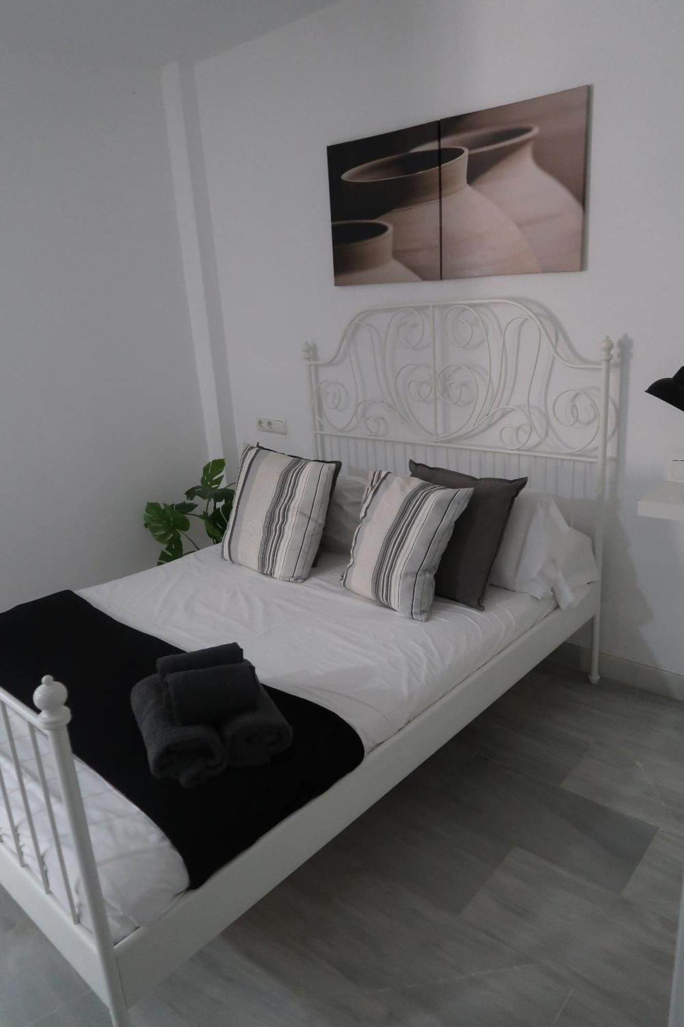 J & E Malaga Center Apartamentos Kültér fotó